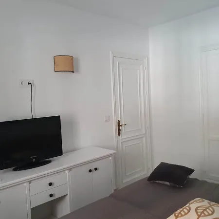 Apartment Modern 1 Bed Seafront Boliches