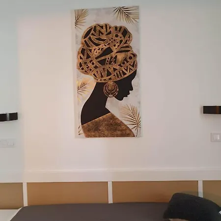 Modern 1 Bed Seafront Boliches Apartment *