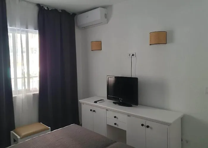 Modern 1 Bed Seafront Boliches Fuengirola