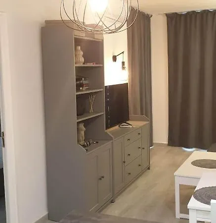 شقة Modern 1 Bed Seafront Boliches