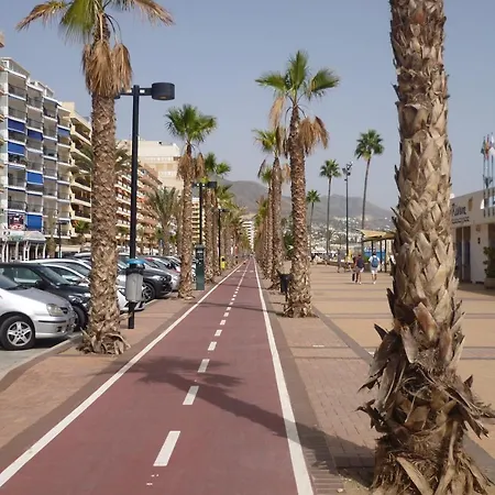 Modern 1 Bed Seafront Boliches *