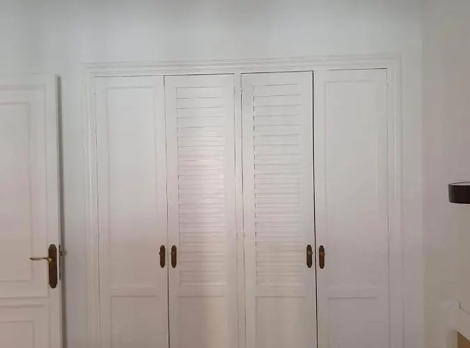 Modern 1 Bed Seafront Boliches Appartement