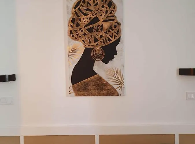 Modern 1 Bed Seafront Boliches Appartement *